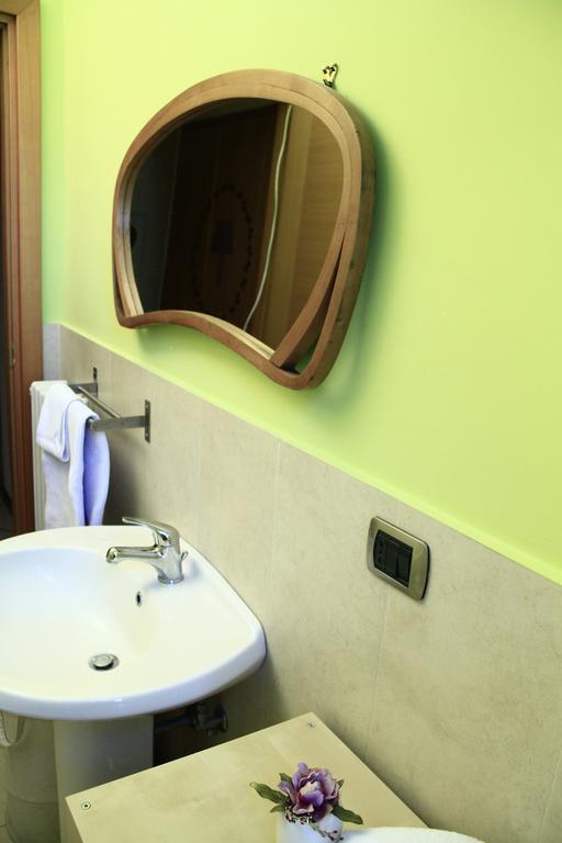 B&B L'Angolettoアヴェッリーノ 部屋 写真